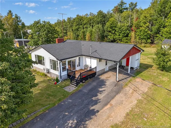 109 Maynard Rd, Fredericton Junction, NB E5L 1Y3