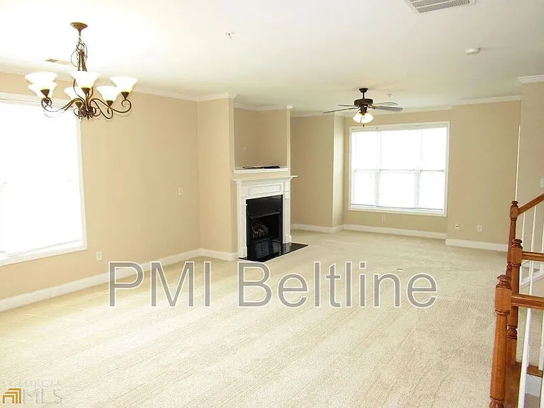 506 Williamson St SE — Photo 4