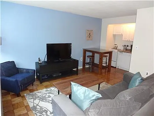 Rented by KG Properties | media 50