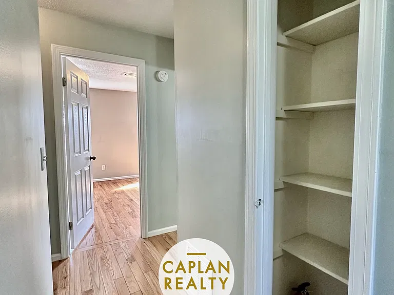 521 East St #O1 — Photo 12