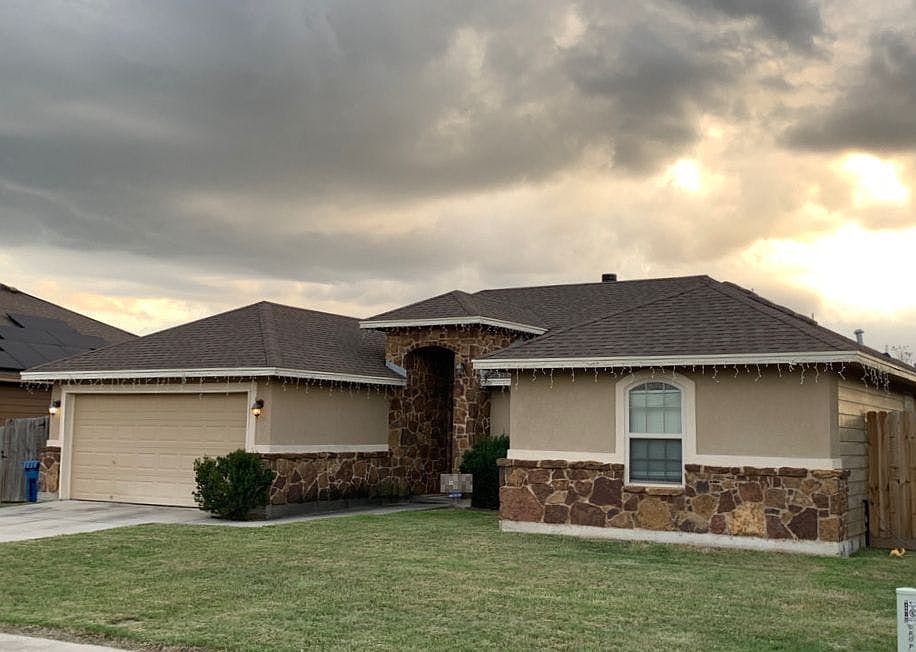 1018 Blue Crest Ln, Beeville, TX 78102 Zillow
