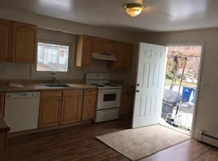 31 Stoll St, Netcong, NJ 07857