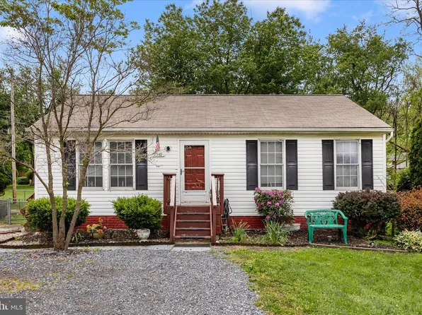 9549 Fingerboard Rd, Ijamsville, MD 21754