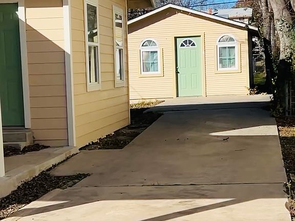 2nd image of 1023 Highland