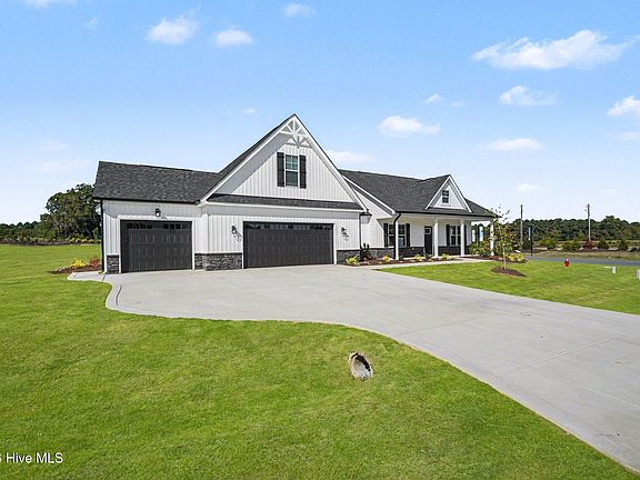 3rd image of 22 Grady Farm Way