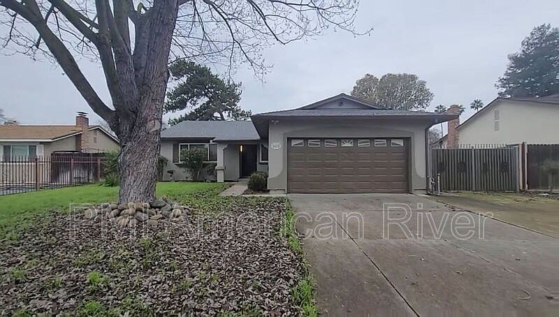 1st image of 4475 Silverton Way