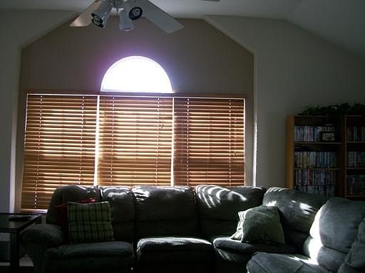 3rd image of 7355 Grandview Ct