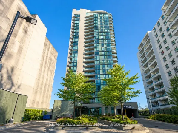 5740 Yonge St, Toronto, ON
