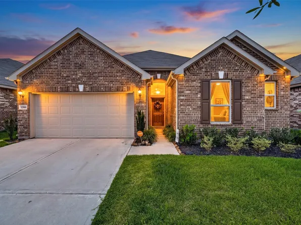 12818 Mossy Knoll Dr, Houston, TX 77044