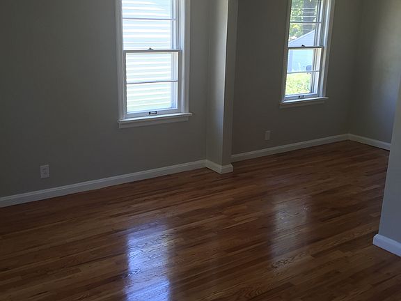 5th image of 9718 Echo Ln