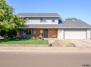 2691 E Mountain View Dr SE, Albany, OR 97322