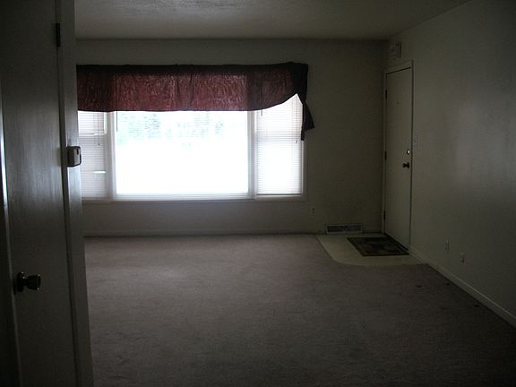 4th image of 2775 - 2779 132nd Ave