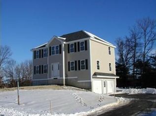 64 Cartpath Ln, Dracut, MA 01826