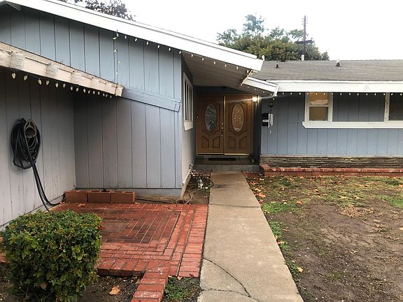 3rd image of 22915 Lull St