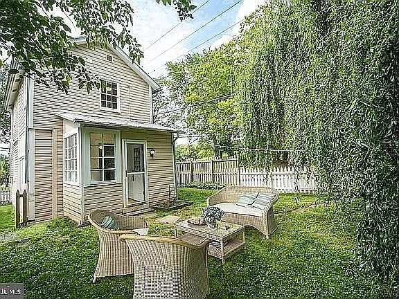 252 Loudoun St SW — Photo 8