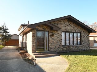 11748 S Laporte Ave, Alsip, IL 60803