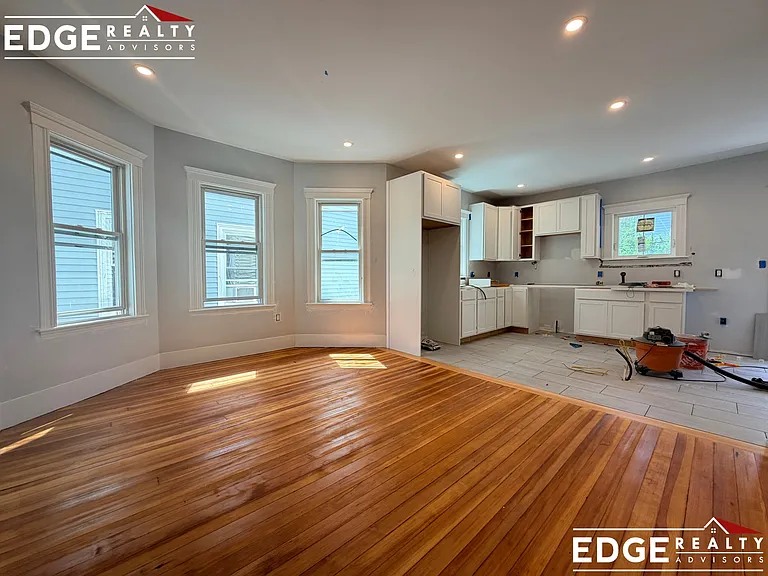54 Tremont St #2 — Photo 1