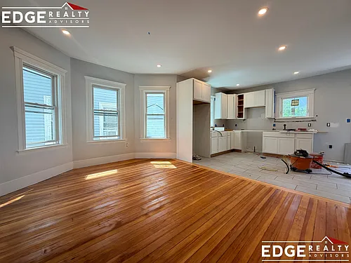 54 Tremont St #2 Photo 1