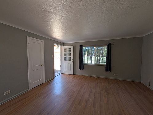4th image of 1523 N Uinta St