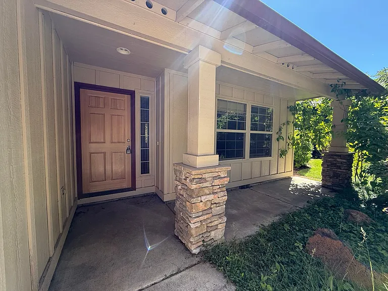 20591 Conifer Ave — Photo 2