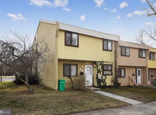 8606 Brae Brooke Dr, Lanham, MD 20706