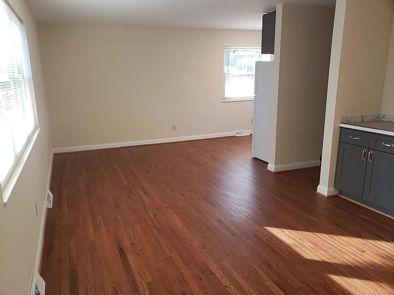 80 Wilson Ave #A — Photo 11