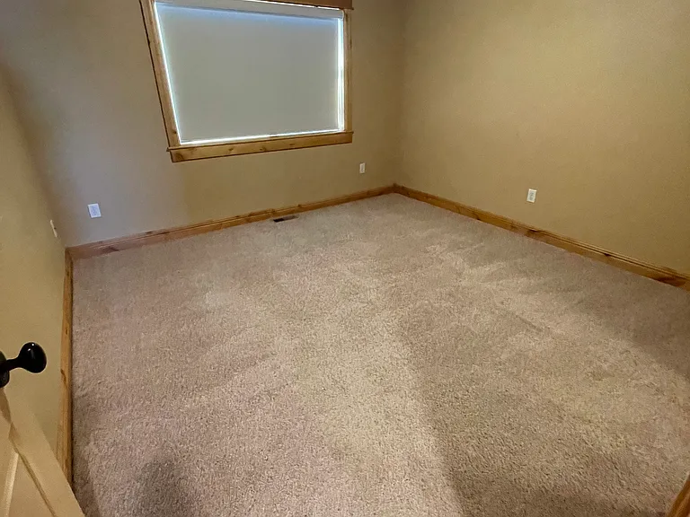 905 Saxon Way #D — Photo 23