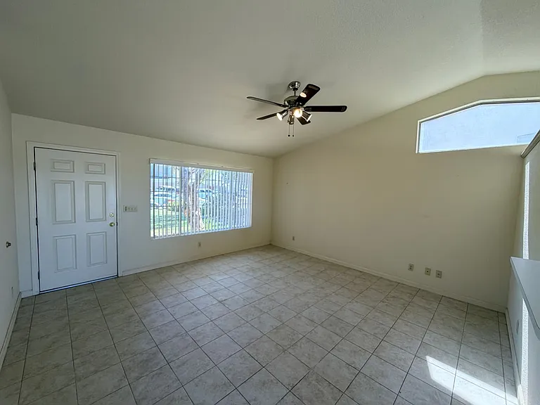 1436 Pintail Cir — Photo 5