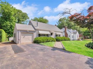 3020 Old Town Rd, Bridgeport, CT 06606