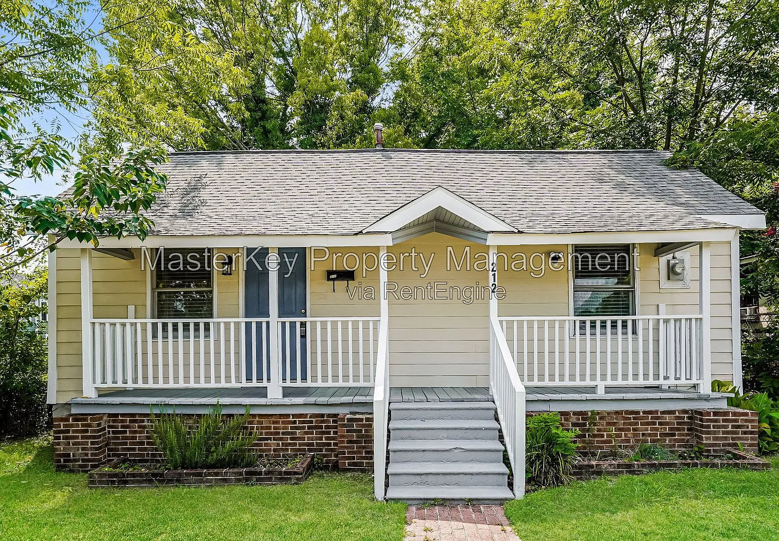 2 bed, 1.0 bath, 832 sqft, $1,500 — Photo 1