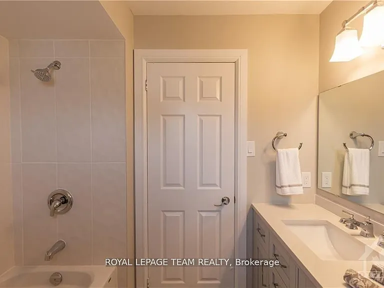 34 Constable St — Photo 19