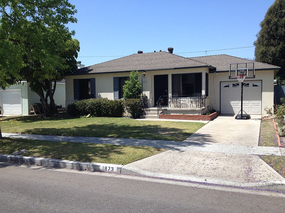 2nd image of 1873 Chatwin Ave