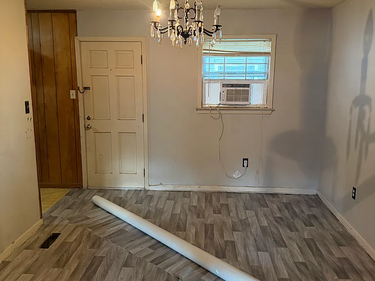 2500 Franklin St — Photo 4