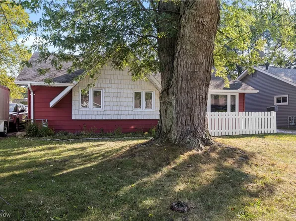 4272 Brockley Ave, Sheffield Lake, OH 44054