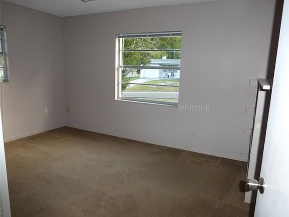 3rd image of 327 Plum Dr