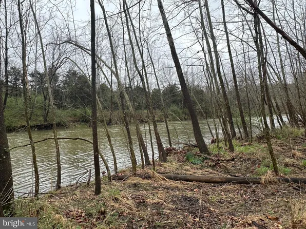 11135 S Fork Rd, Moorefield, WV 26836