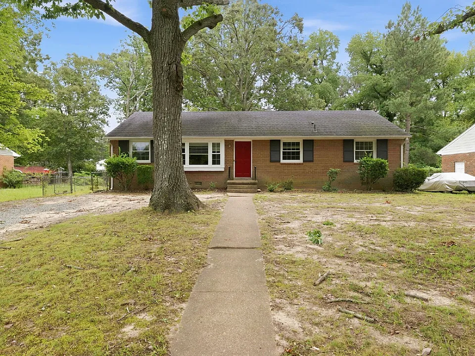 1413 Robindale Rd