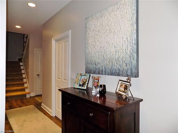 2nd image of 2365 Barnsley Way