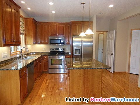 3rd image of 10168 Florida Cir N