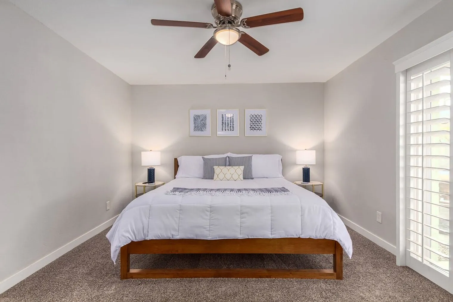 4 bed, 2.0 bath, 1937 sqft, $6,983 — Photo 3