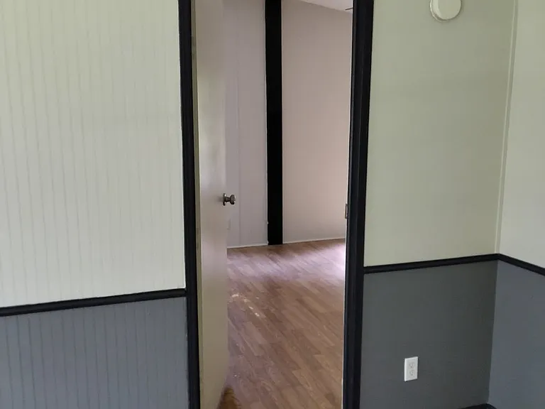 15509 Parret Ln — Photo 4