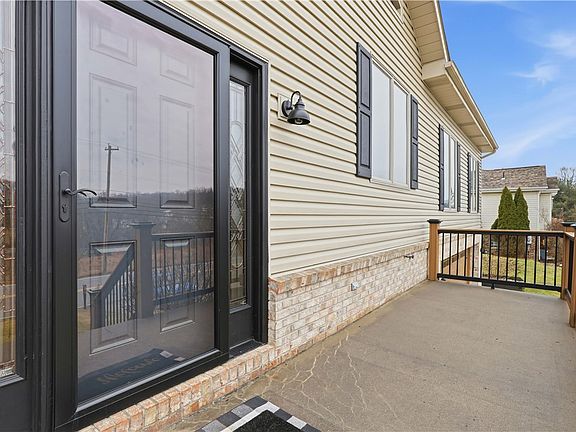 3rd image of 192 Galley Rd