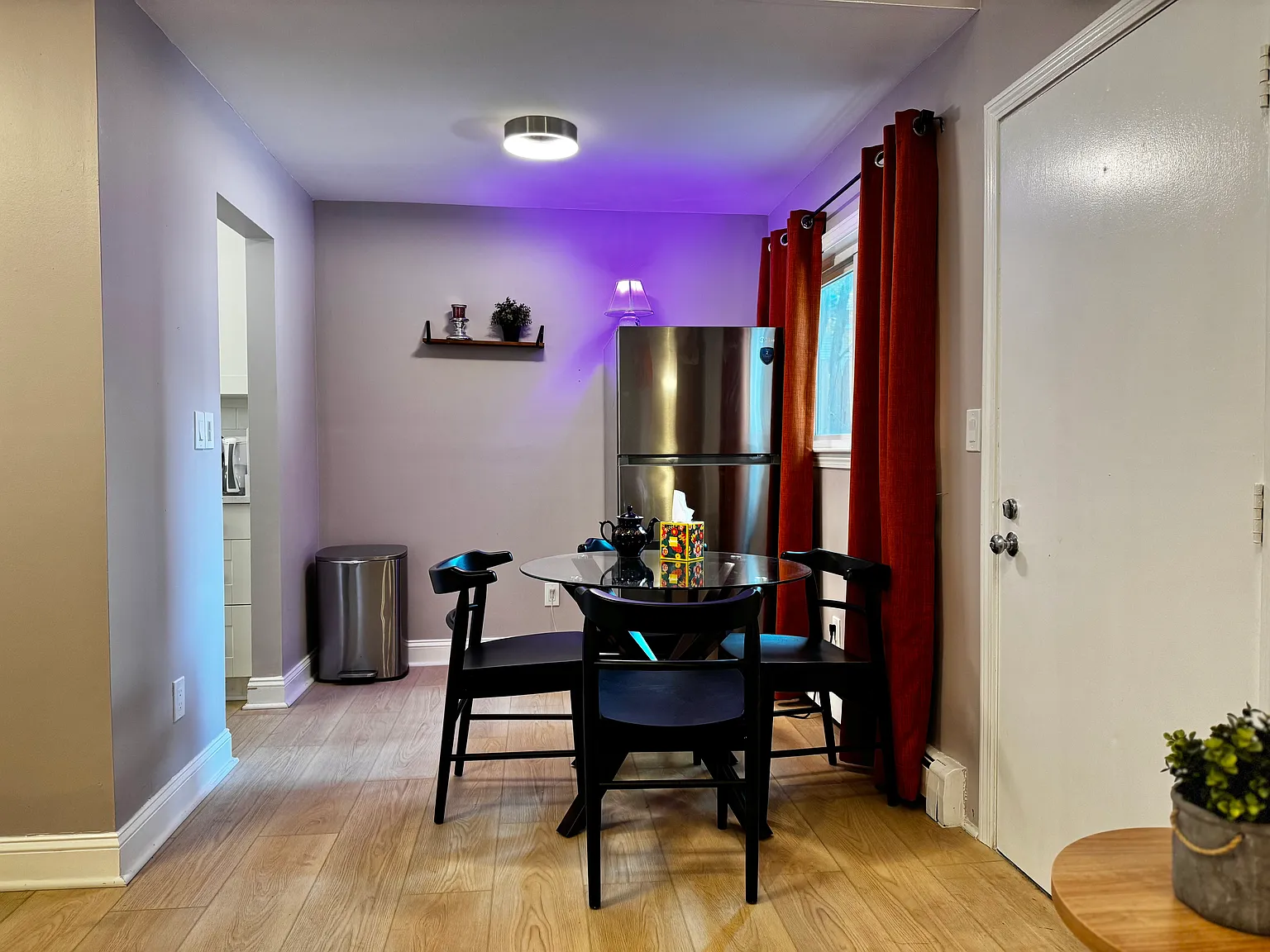 3 bed, 2.5 bath, 1600 sqft, $5,000 — Photo 3