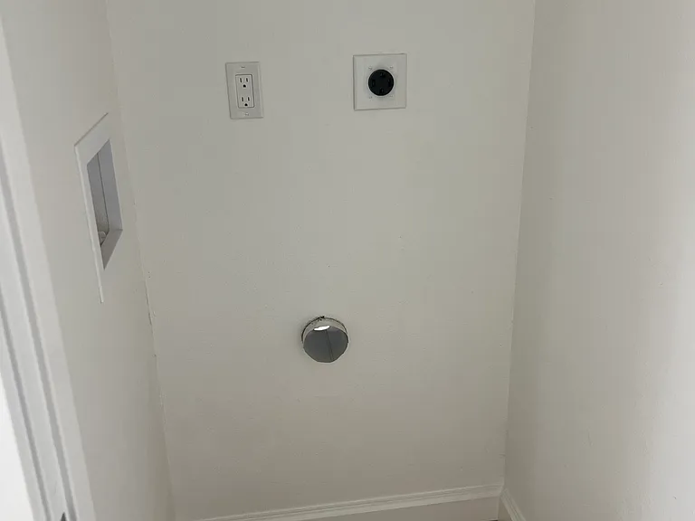 424 S 45th St #2 — Photo 5