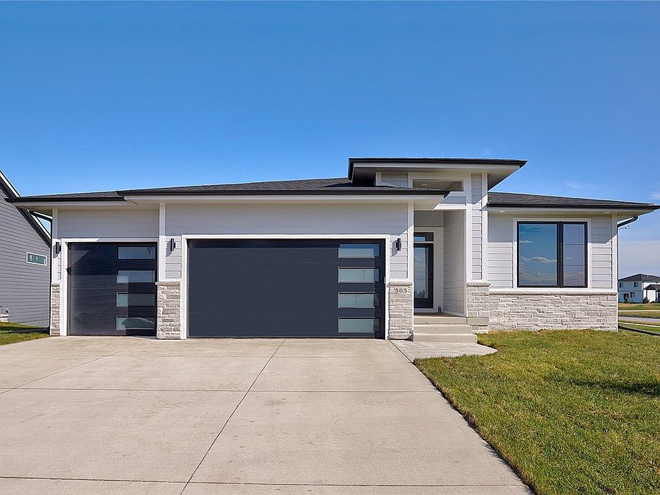 1st image of 505 NW Mosaic Ave