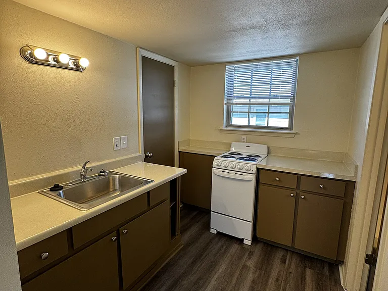 2508 W Hickory St #30 — Photo 4
