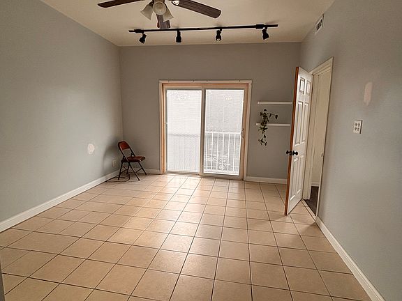 5th image of 2721 N Campbell Ave #2