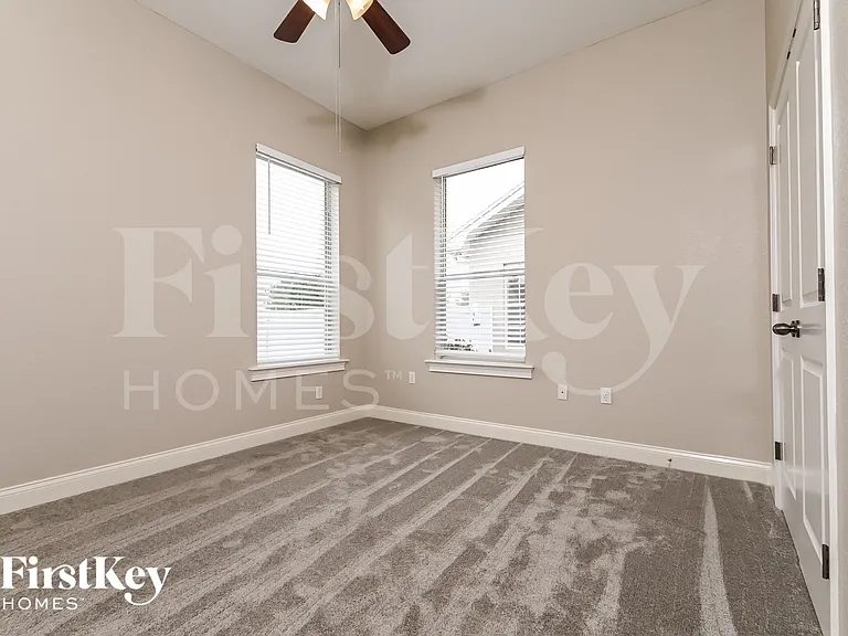 2528 Iris Ann Dr — Photo 12