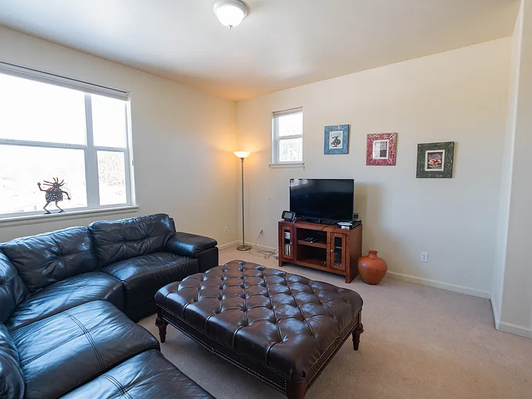 178 Lake View Cir W — Photo 33