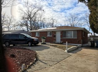 898 Teson Rd, Hazelwood, MO 63042